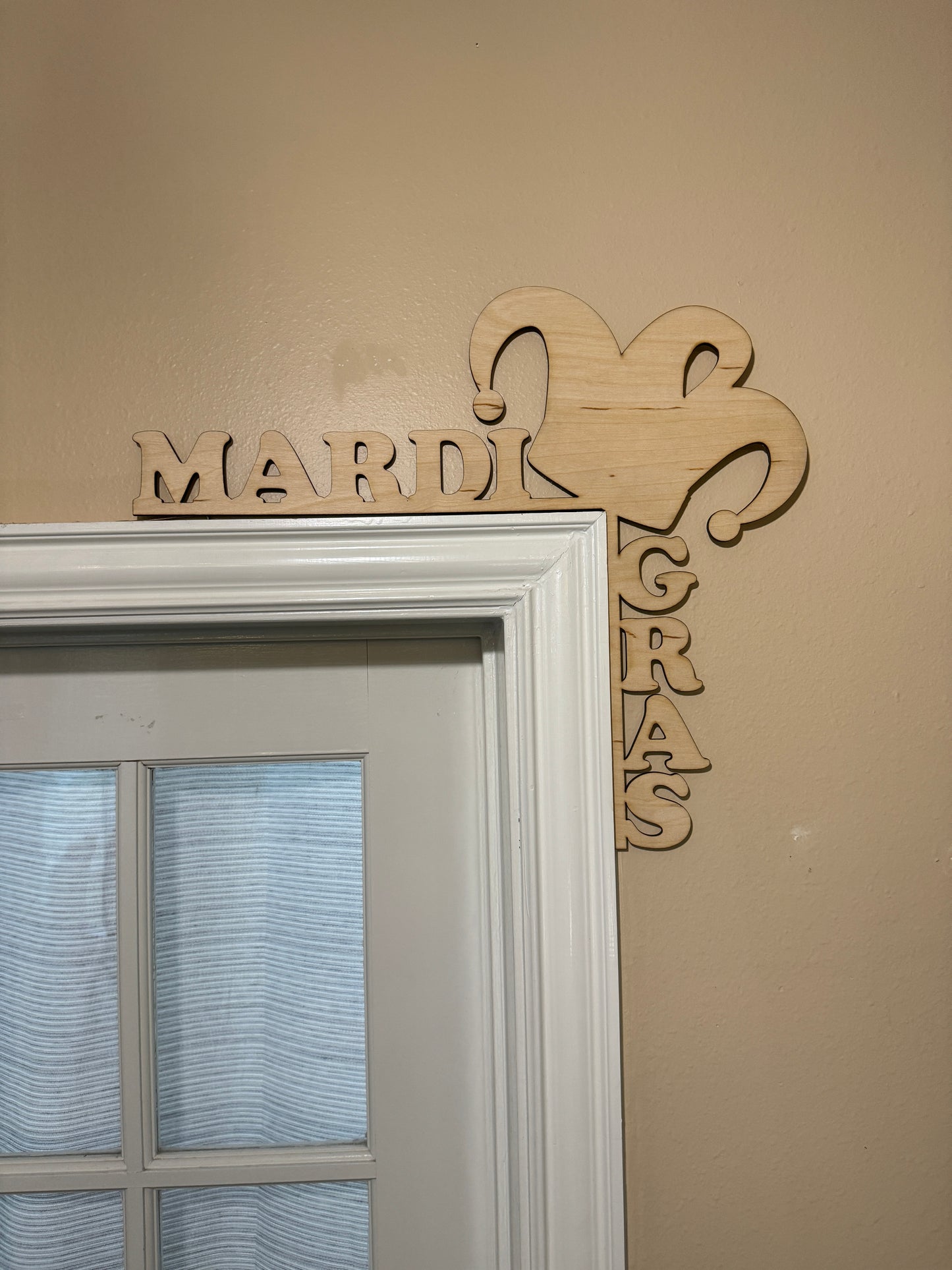 DIY Mardi Gras Hat Door Frame Topper