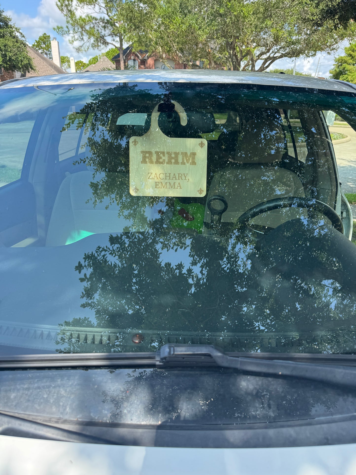 Car line name sign