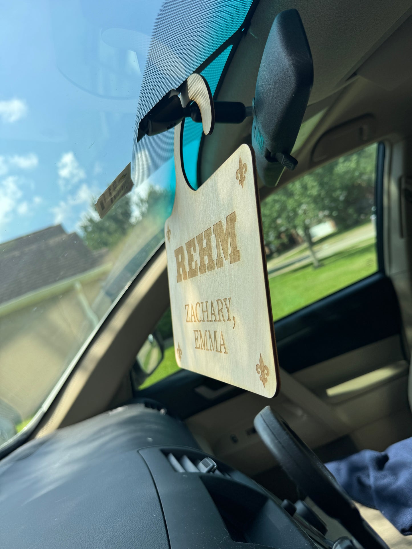 Car line name sign