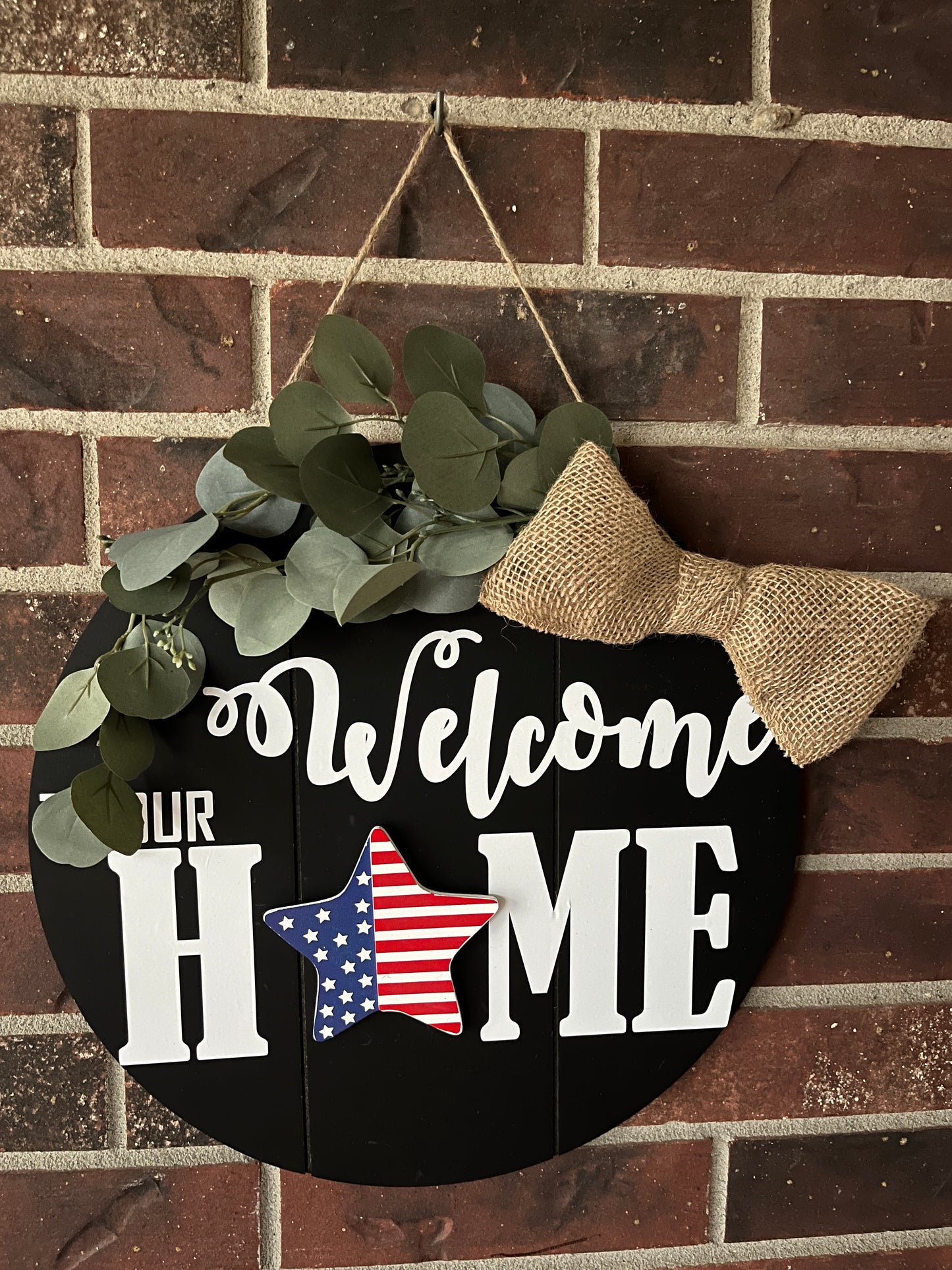 15" Welcome Door Hanger w/ interchangeable shapes